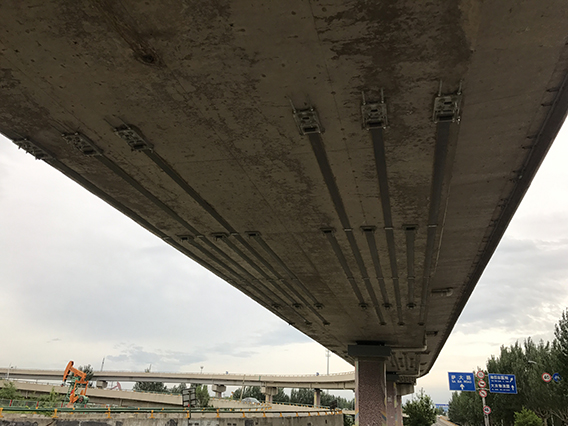 預(yù)應(yīng)力碳纖維布加固大慶市團結(jié)橋3
